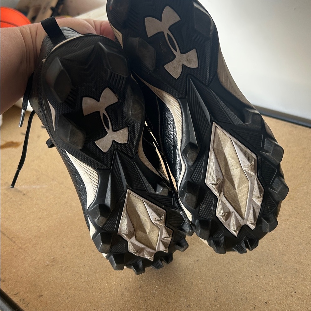 Under Armour Kids Black and White High-Top Cleat Sneakers - Picture 4 of 4